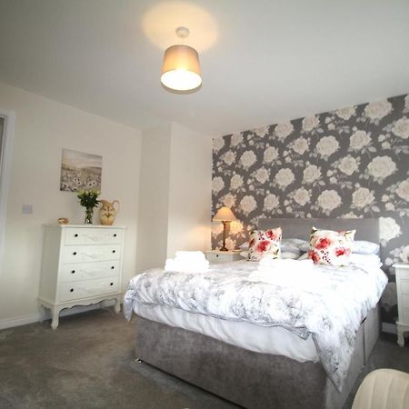 Ashington - 2 Bedroom House - Beautifully Decorated & Furnished - Large Garden Bagian luar foto