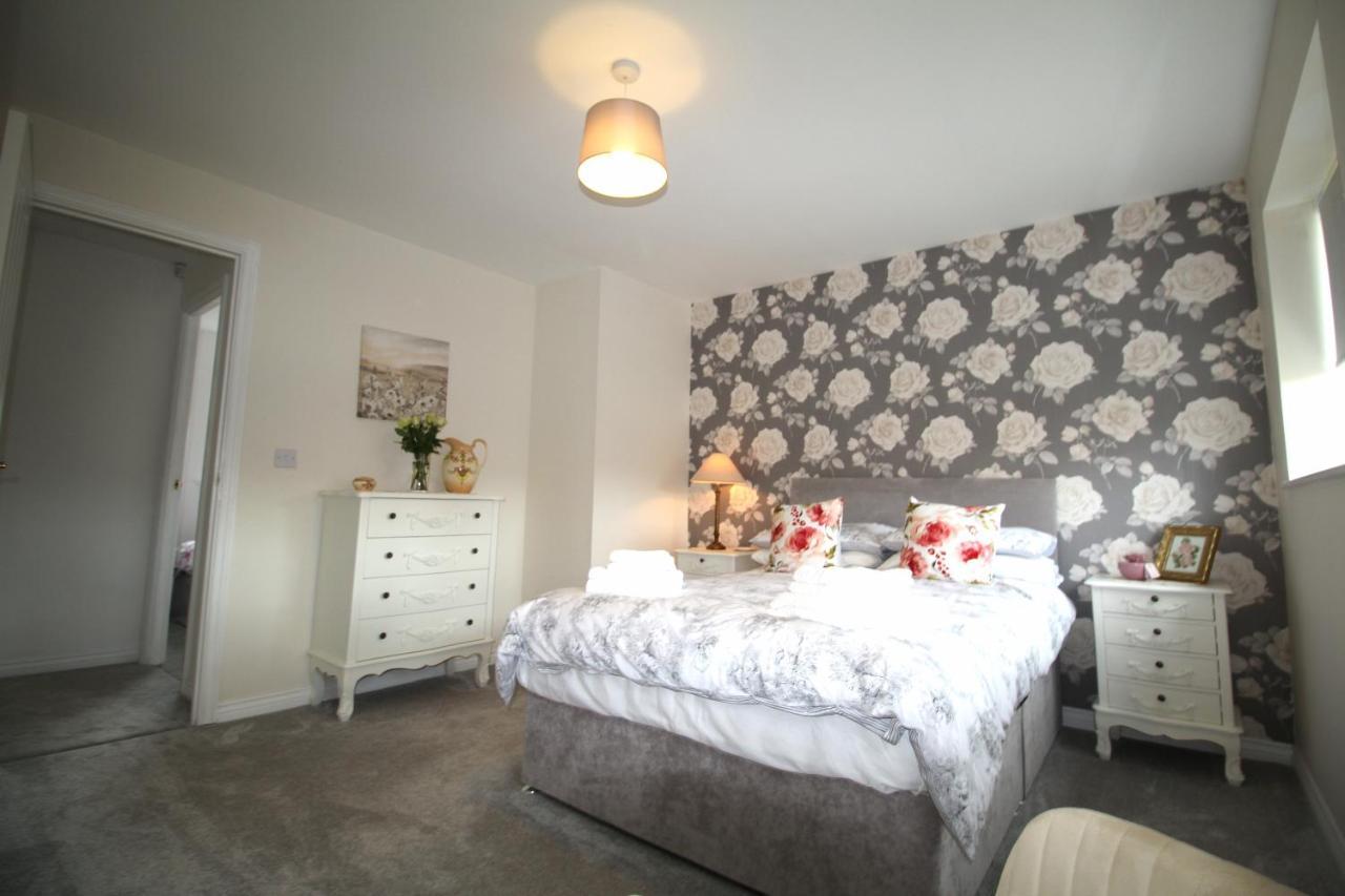 Ashington - 2 Bedroom House - Beautifully Decorated & Furnished - Large Garden Bagian luar foto