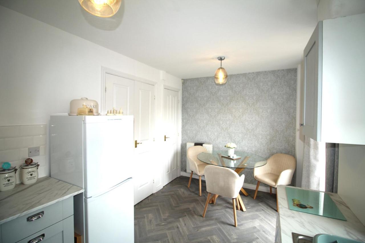 Ashington - 2 Bedroom House - Beautifully Decorated & Furnished - Large Garden Bagian luar foto